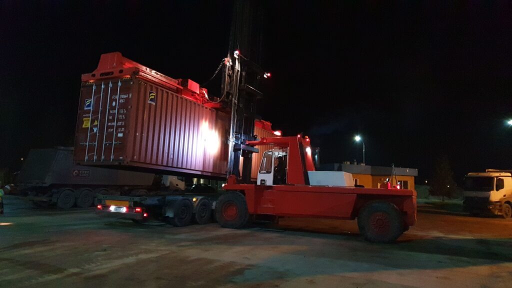 kalmar-kontenery-przeladunki-warsztat-tomi-przekladki-reloading